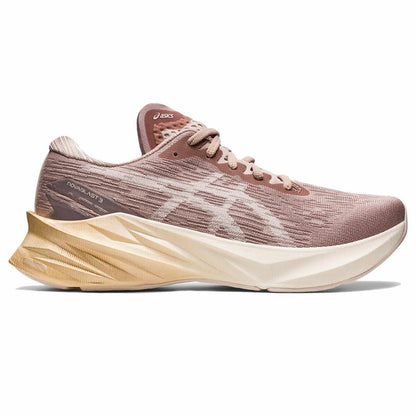 Hardloopschoenen voor Volwassenen Asics NovaBlast 3 Vrouw Zalm