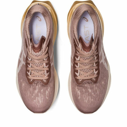Hardloopschoenen voor Volwassenen Asics NovaBlast 3 Vrouw Zalm